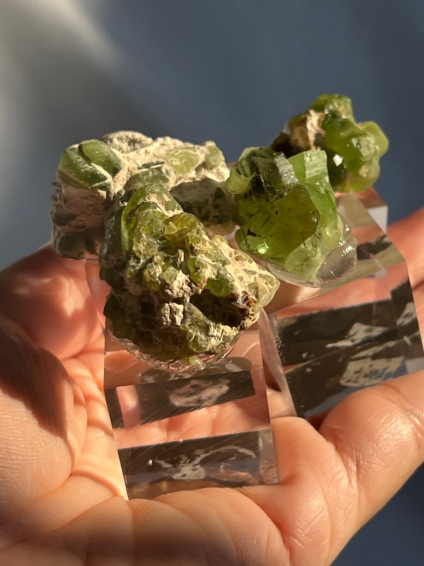 Medium-Large Peridot Clusters