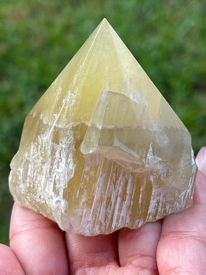 “Limón” Lemon Calcite Pyramids