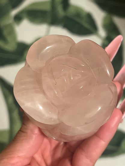 “Eternal Rose” Chunky Self-Standing Rose Quartz Rose