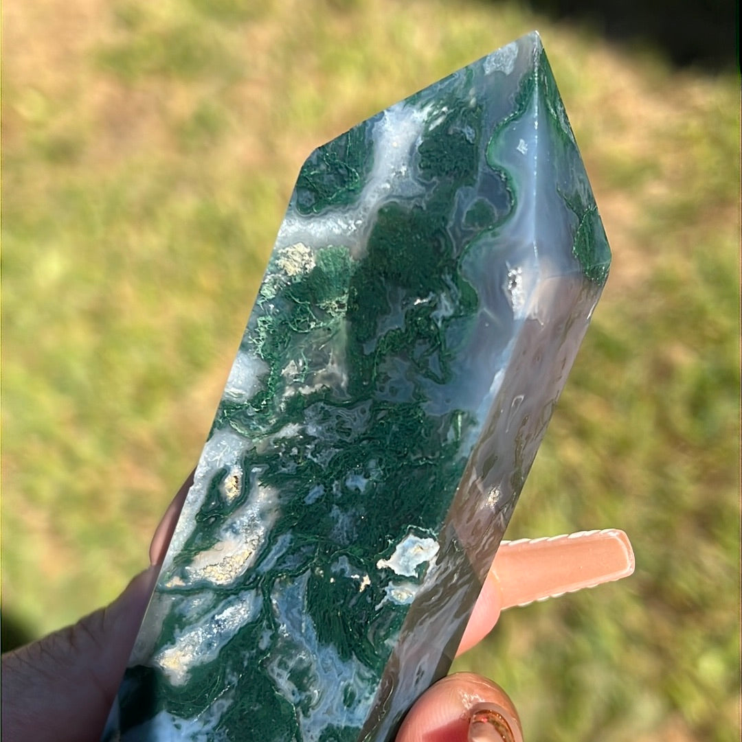 “Underwater World” Moss Agate Tower