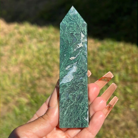 “Lush Evergreen” Moss Agate Tower