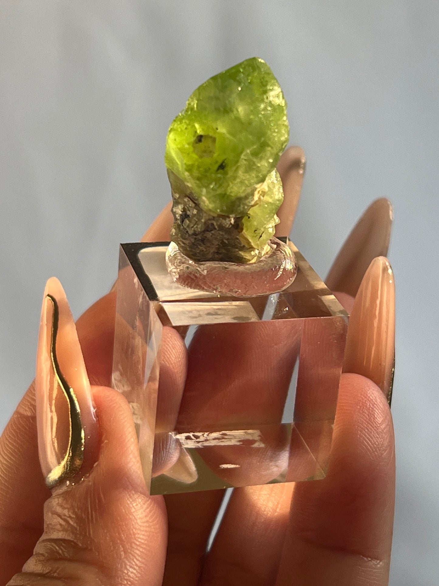 Medium-Large Peridot Clusters