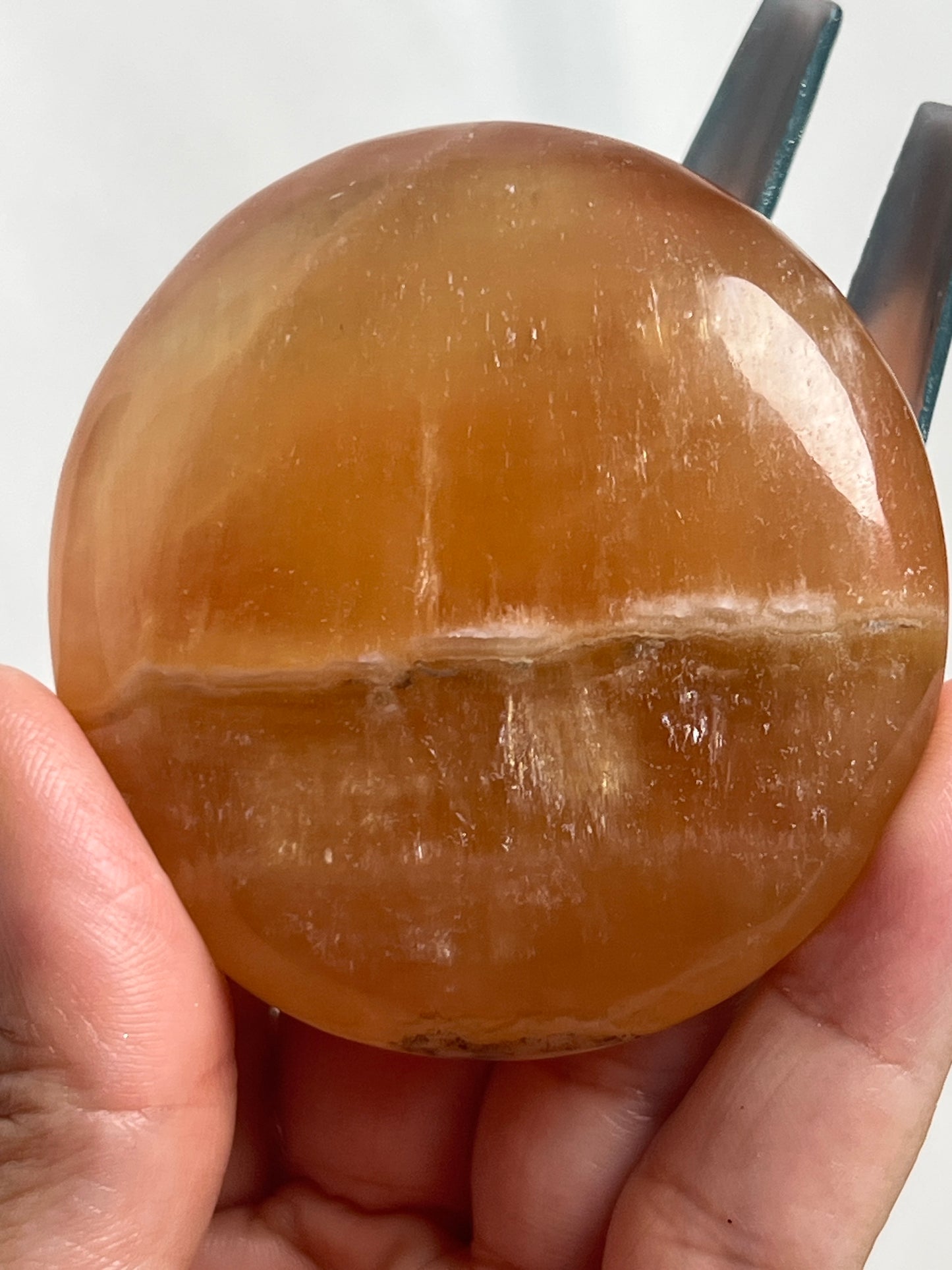 “Sweetie” Round Honey Calcite Palm Stones