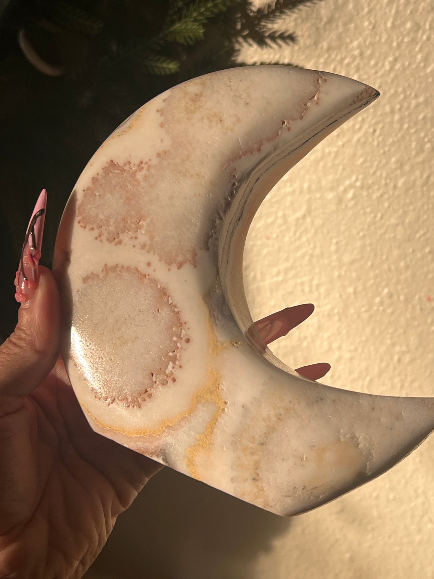 “Moon & Dune” Self-Standing Mexican Onyx Crescent Moon