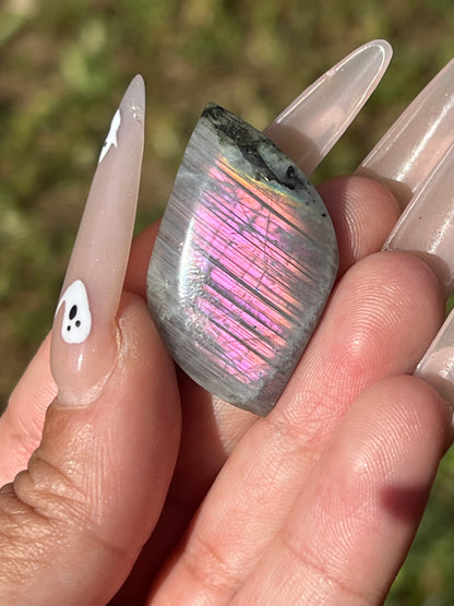 “Brilliance” Labradorite Tumbles/Cabochons