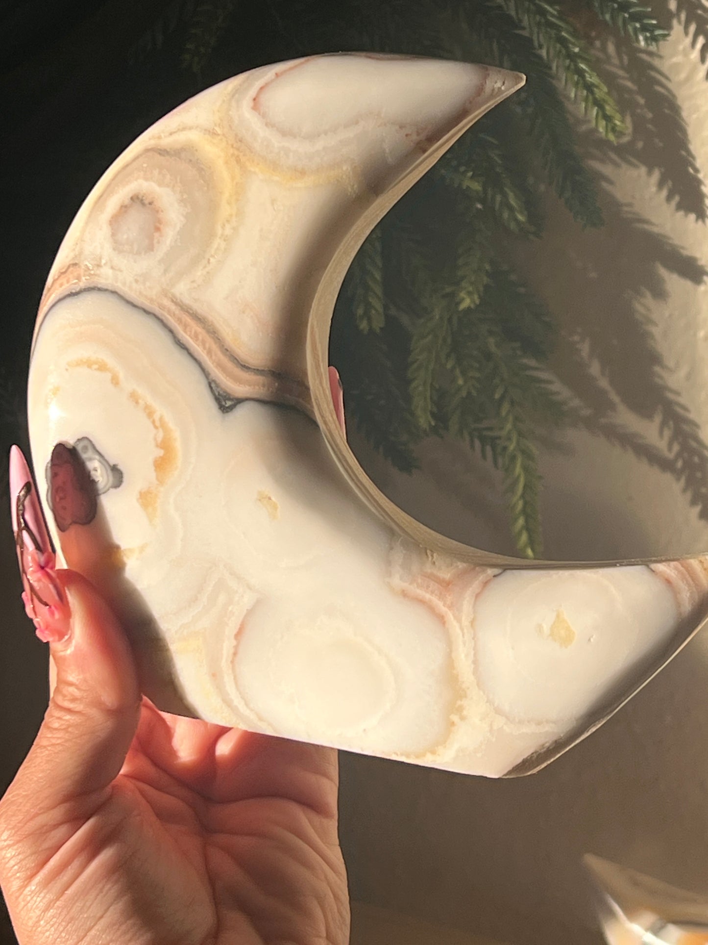 “Moon & Dune” Self-Standing Mexican Onyx Crescent Moon