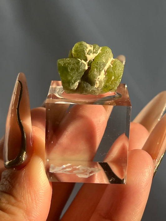 Small Peridot Clusters