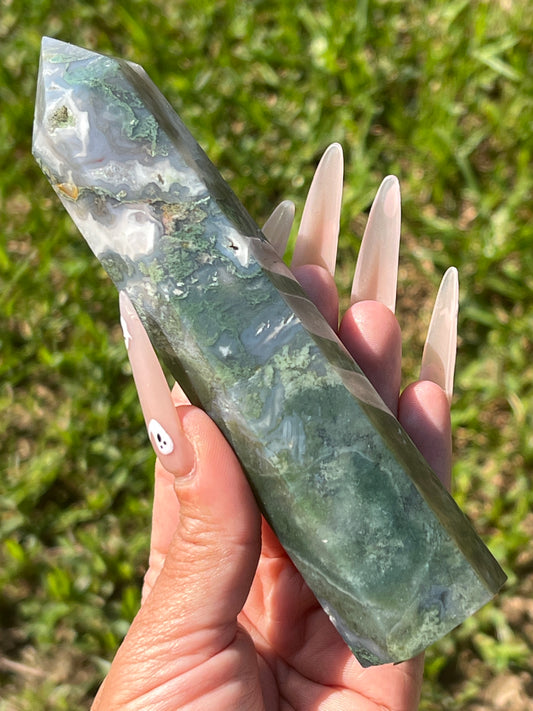 “Spring Meadow” Moss Agate Tower