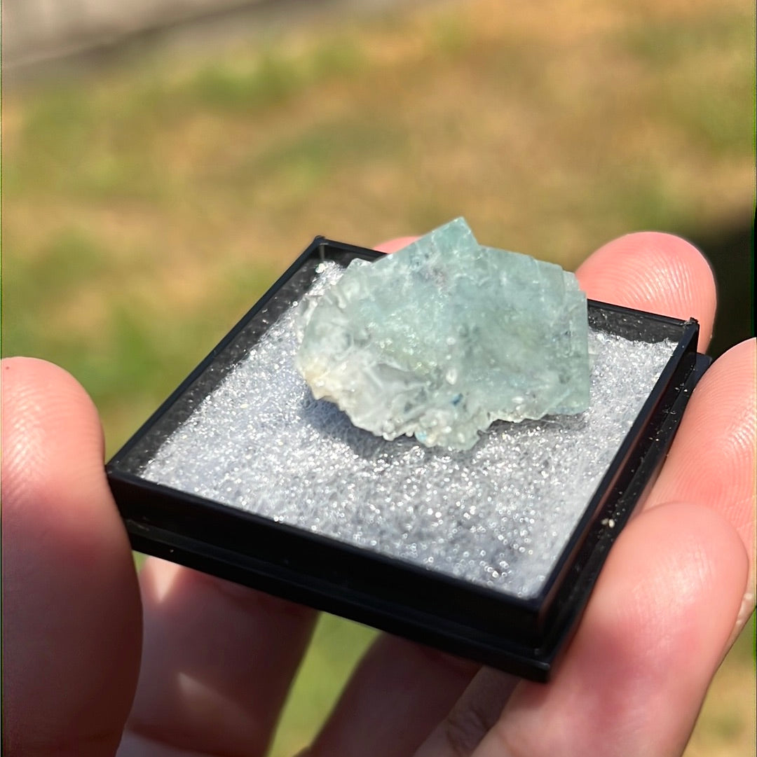 “Glassy Lake” Xianghualing Fluorite Twinned Cubes Cluster