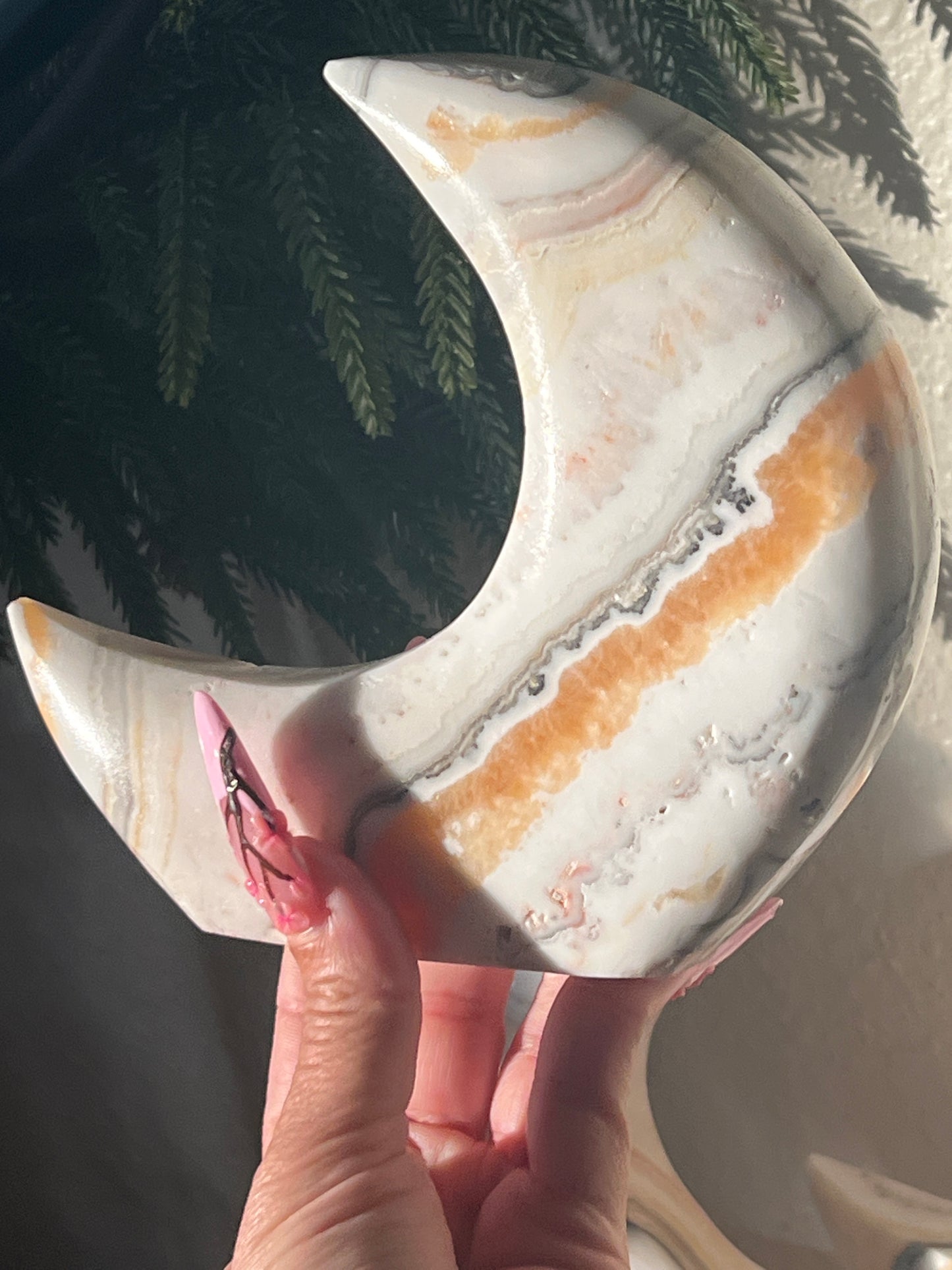 “Moon & Dune” Self-Standing Mexican Onyx Crescent Moon