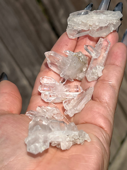 “Crystalline” Small-Medium Faden Quartz Clusters