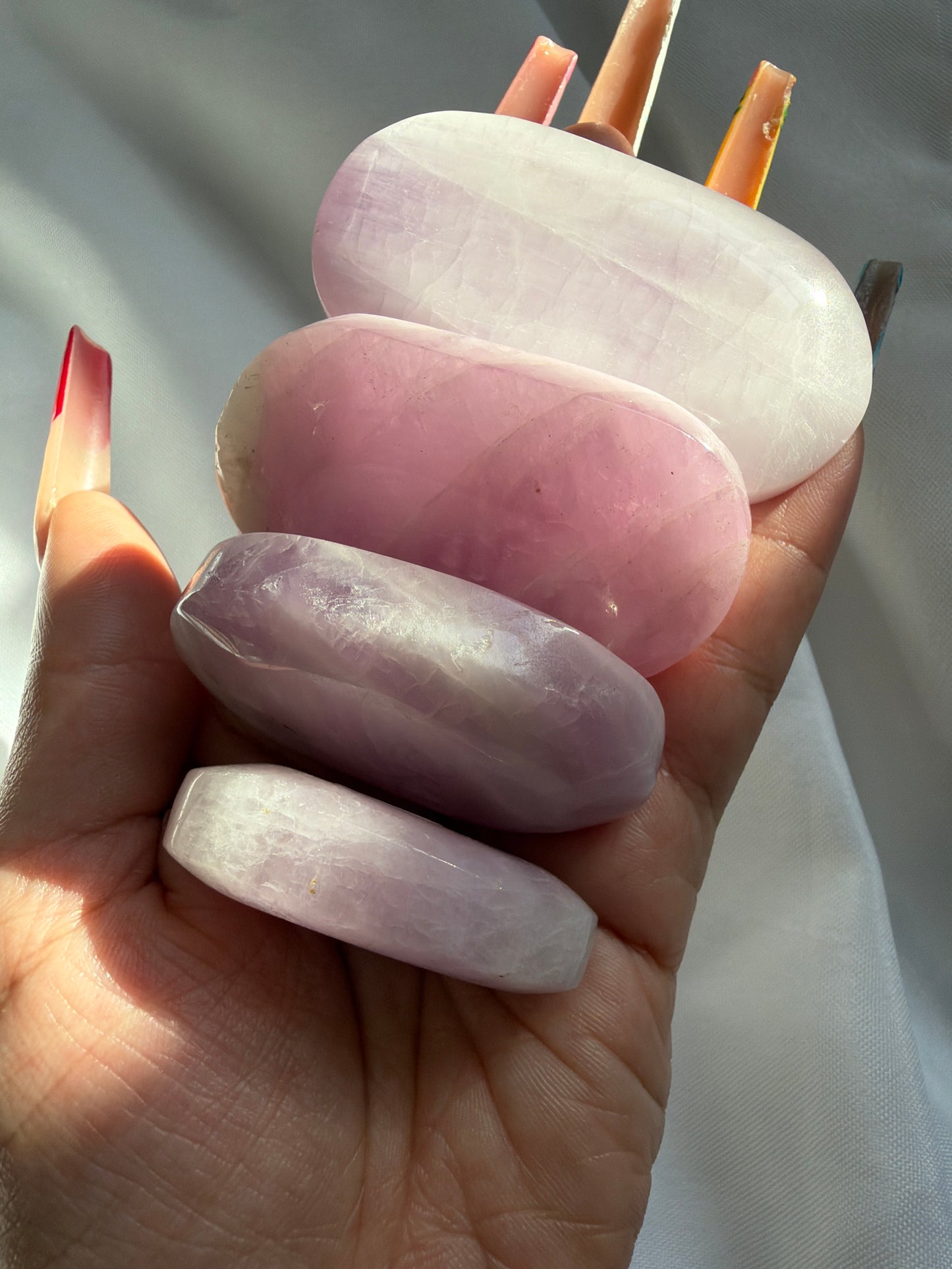 “Lilac Love” Kunzite Palm Stones
