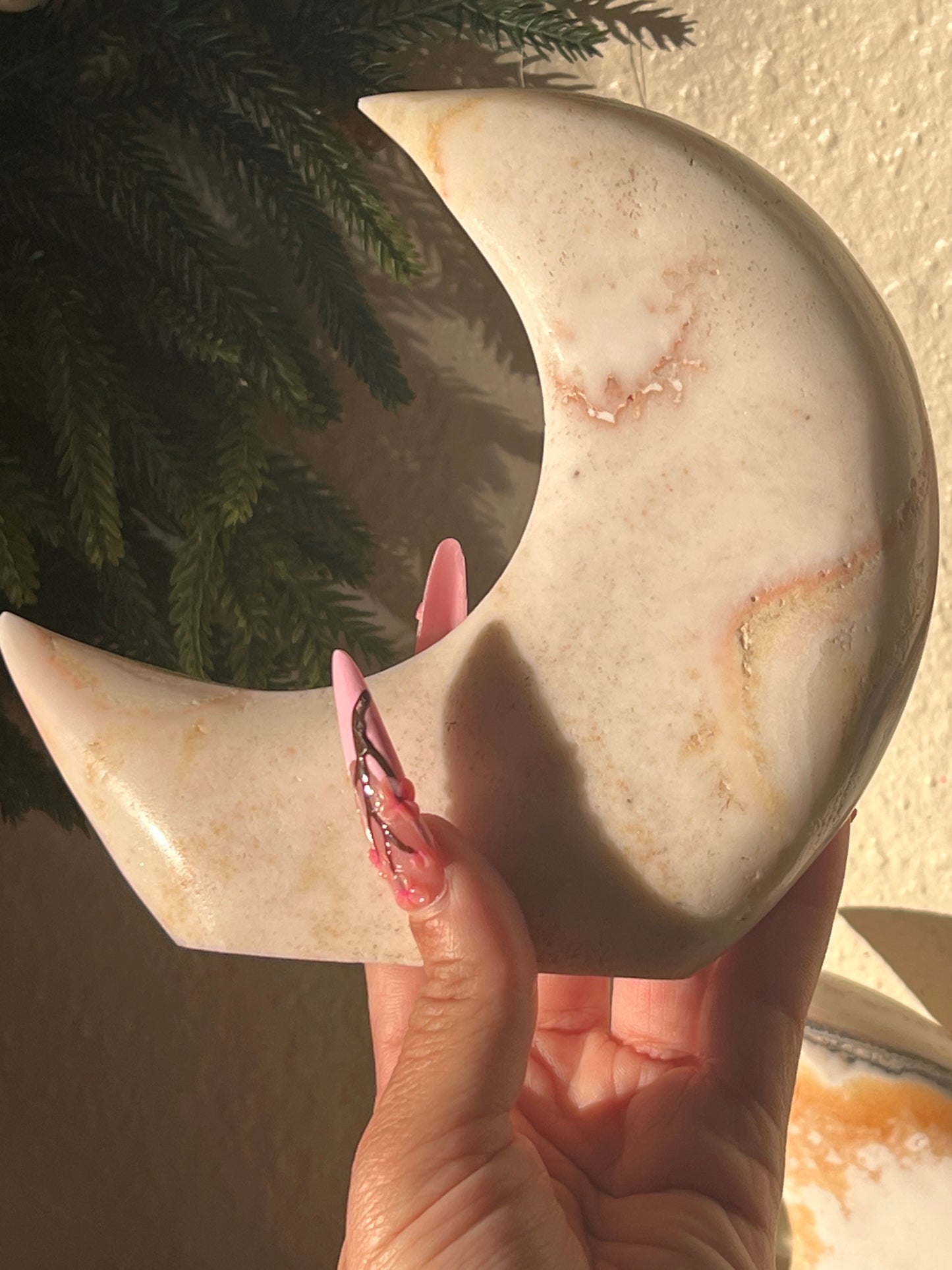 “Moon & Dune” Self-Standing Mexican Onyx Crescent Moon
