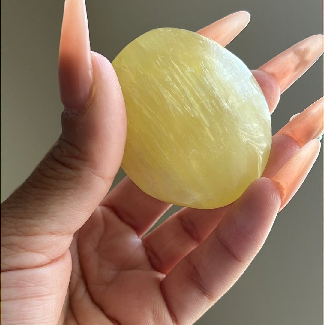 “Limoncello” Lemon Calcite Palm Stones